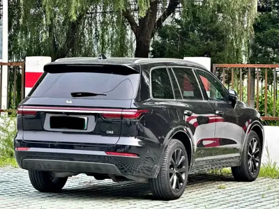 Li Auto Li ONE 2022, 69000 км, за 19540.53 USD