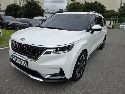 Kia Canival · 2021 год