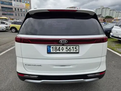 Kia Canival 2021, 104149 км, за 13654.71 USD