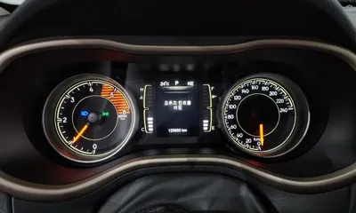 Jeep Cherokee 2016, 125650 км, за 4591.43 USD - фото 8