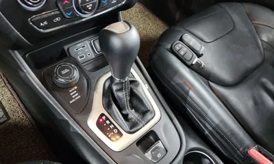 Jeep Cherokee 2016, 125650 км, за 4591.43 USD - фото 9