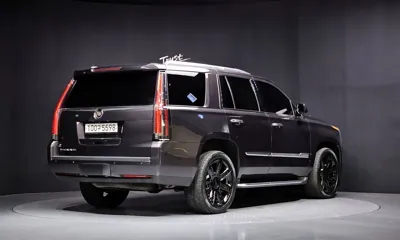 Cadillac Escalade 2015, 102238 км, за 15491.66 USD
