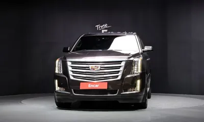 Cadillac Escalade 2015, 102238 км, за 15491.66 USD