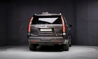 Cadillac Escalade 2015, 102238 км, за 15491.66 USD