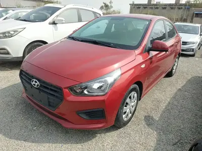 Hyundai Verna 2020, 56400 км, за 3015.61 USD