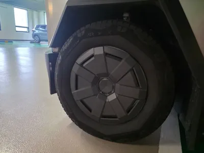 Tesla Cybertruck 2024, 13854 км, за 90915.06 USD - фото 7