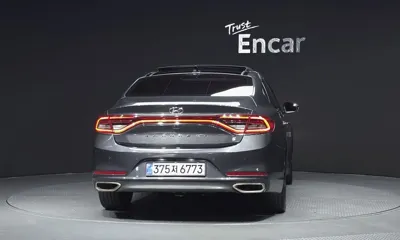 Hyundai Grandeur 2018, 129426 км, за 6440.29 USD