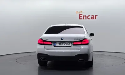 BMW 5-Series 2023, 52541 км, за 31200.72 USD