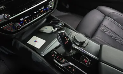 BMW 5-Series 2023, 52541 км, за 31200.72 USD - фото 9