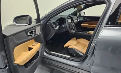 Volvo V60 2020, 56965 км, за 18232.72 USD - фото 10