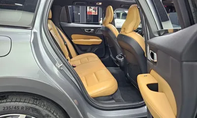 Volvo V60 2020, 56965 км, за 18232.72 USD - фото 12