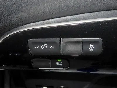 Toyota Prius 2022, 57195 км, за 15196.56 USD - фото 14
