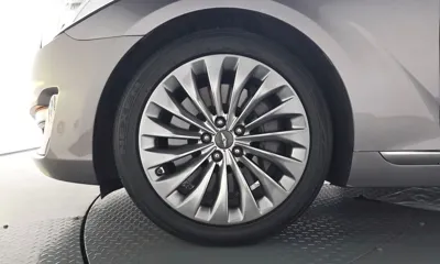 Genesis EQ900 2016, 122494 км, за 12372.2 USD