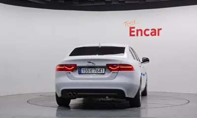 Jaguar XE 2017, 75842 км, за 6505.17 USD