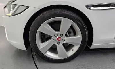 Jaguar XE 2017, 75842 км, за 6505.17 USD