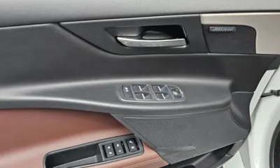 Jaguar XE 2017, 75842 км, за 6505.17 USD - фото 16