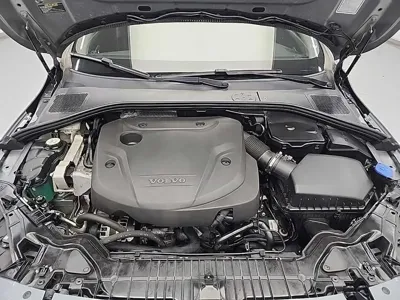 Volvo S60 2018, 134614 км, за 5399.43 USD