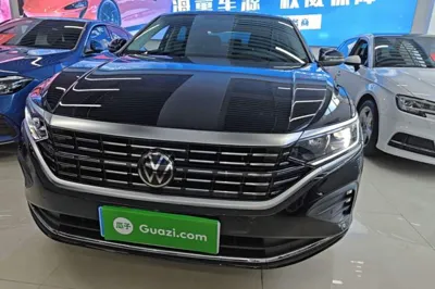 Volkswagen Passat 2025, 3300 км, за 22132 USD