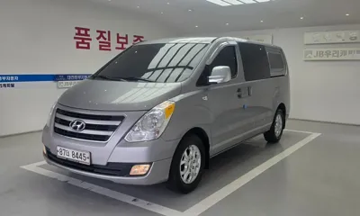 Hyundai Starex 2017, 185000 км, за 5144.23 USD