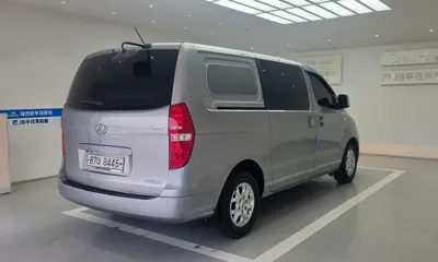 Hyundai Starex 2017, 185000 км, за 5139.22 USD - фото 6