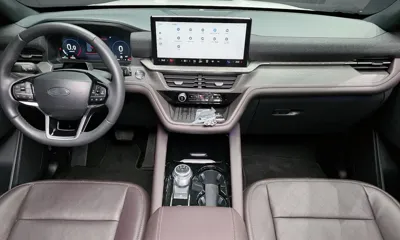 Ford Explorer 2025, 9061 км, за 35348.53 USD - фото 7