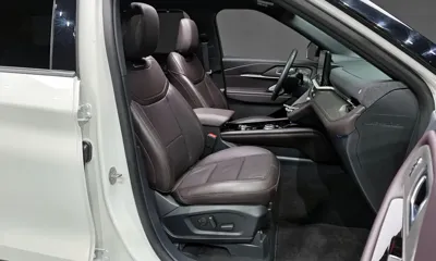 Ford Explorer 2025, 9061 км, за 35348.53 USD - фото 11
