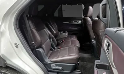 Ford Explorer 2025, 9061 км, за 35348.53 USD - фото 12