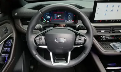 Ford Explorer 2025, 9061 км, за 35348.53 USD - фото 13