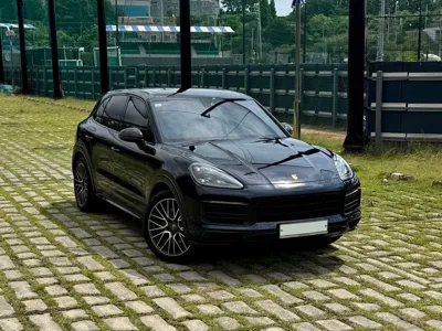 Porsche Cayenne 2019, 56100 км, за 51229.54 USD