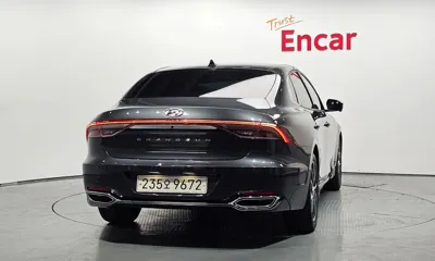 Hyundai Grandeur 2022, 51032 км, за 15302.46 USD