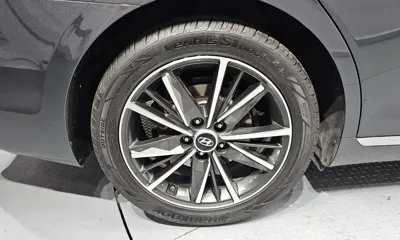 Hyundai Grandeur 2022, 51032 км, за 15302.46 USD