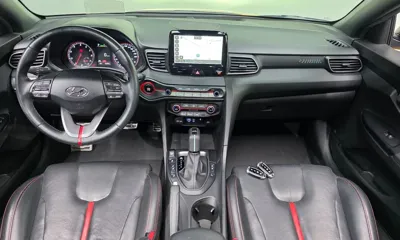 Hyundai Veloster 2018, 42855 км, за 9706.85 USD - фото 7