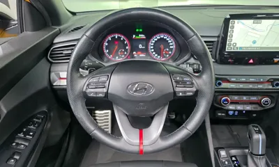 Hyundai Veloster 2018, 42855 км, за 9706.85 USD - фото 12