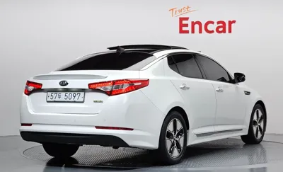 Kia K5 2013, 201466 км, за 2593.77 USD