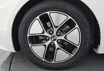 Kia K5 2013, 201466 км, за 2593.77 USD