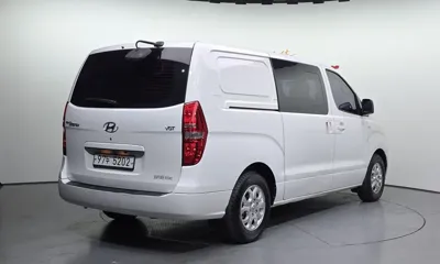 Hyundai Starex 2016, 201634 км, за 4558.97 USD