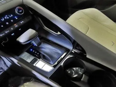 Hyundai Avante 2024, 10625 км, за 16935.8 USD - фото 12