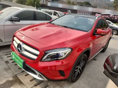 Mercedes-Benz GLA · 2015 год