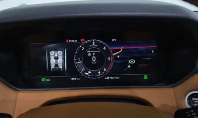 Land Rover Range Rover Velar 2018, 185101 км, за 16738.87 USD - фото 8