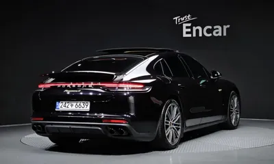 Porsche Panamera 2023, 15661 км, за 86540.31 USD