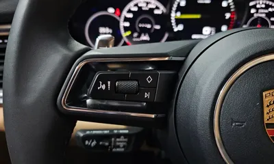 Porsche Panamera 2023, 15661 км, за 86540.31 USD - фото 20