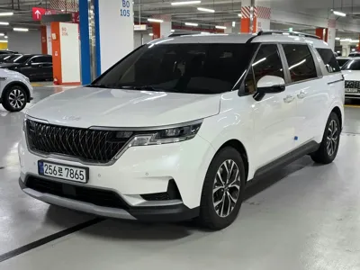 Kia Canival · 2022 год