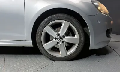 Volkswagen Golf 2013, 206677 км, за 2642.88 USD