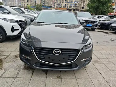 Mazda 3 Axela 2018, 88600 км, за 5517.84 USD
