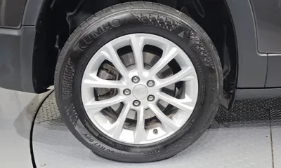 Jeep Cherokee 2019, 99401 км, за 8064.52 USD