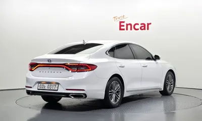 Hyundai Grandeur 2017, 127063 км, за 7481.14 USD