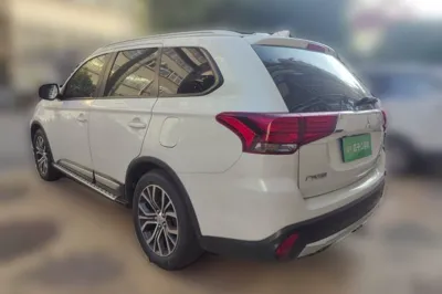 Mitsubishi Outlander 2018, 185200 км, за 7123 USD