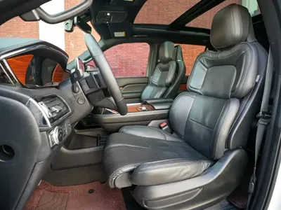 Lincoln Navigator 2018, 170000 км, за 34752.2 USD