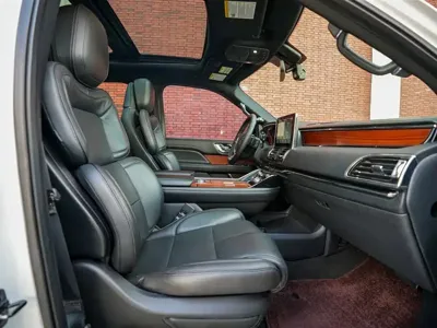 Lincoln Navigator 2018, 170000 км, за 34752.2 USD