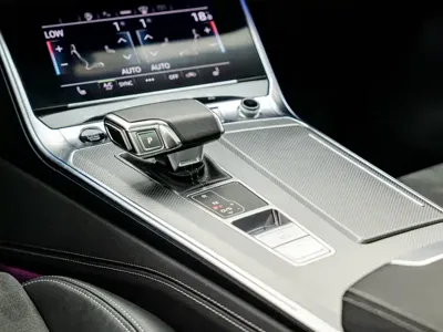 Audi A7L 2026, 6500 км, за 46644.18 USD - фото 14
